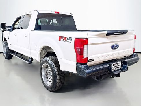 Used 2017 Ford F250 Lariat w/ Lariat Ultimate Package AWD/4WD image 6