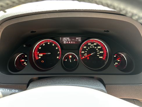 Used 2011 GMC Acadia SLT FWD image 20