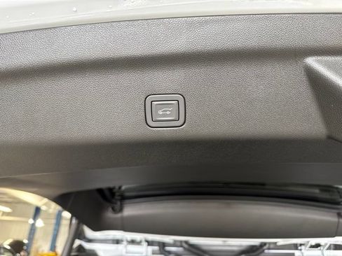 New 2026 Chevrolet Tahoe Premier AWD/4WD image 15