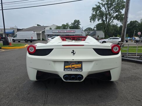 Used 2015 Ferrari 458 Spider RWD image 38