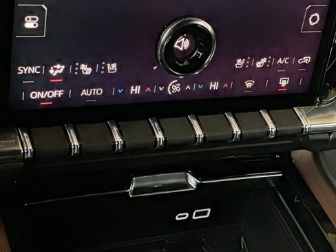 New 2026 GMC Yukon XL Denali w/ Sun & Power Step Package image 22