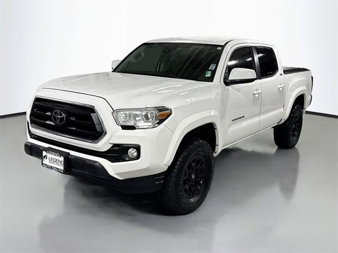 Used 2020 Toyota Tacoma SR5 image 1