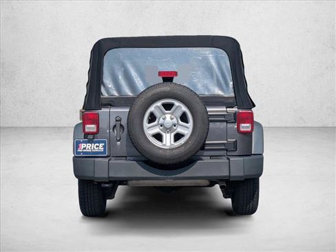 Used 2016 Jeep Wrangler Unlimited Sport w/ Connectivity Group AWD/4WD image 7