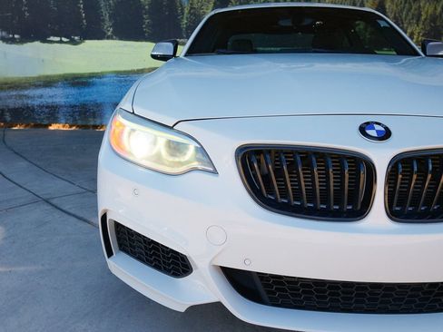 Used 2015 BMW M235i Coupe RWD image 34