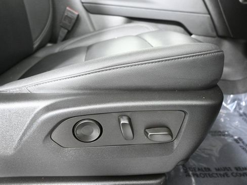 Used 2022 Chevrolet Tahoe Z71 w/ Z71 Off-Road Package image 14