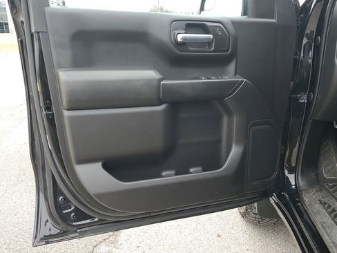 Used 2023 Chevrolet Silverado 1500 Custom Trail Boss image 21