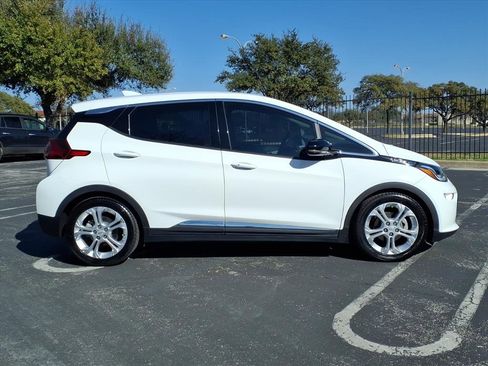 Used 2020 Chevrolet Bolt LT image 6