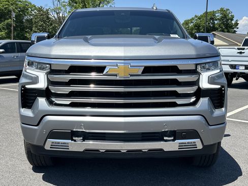 Certified 2024 Chevrolet Silverado 1500 High Country w/ Technology Package AWD/4WD image 2