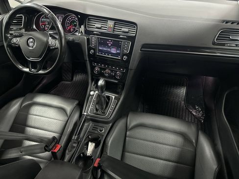 Used 2017 Volkswagen Golf SEL image 12