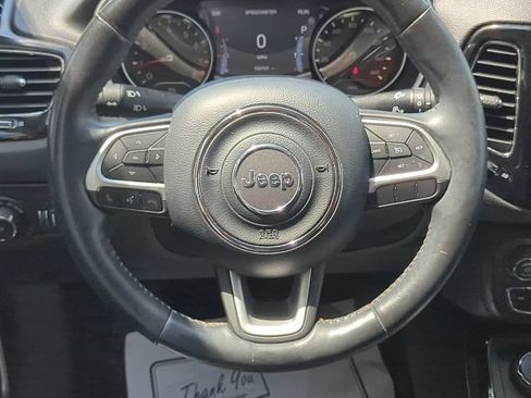 Certified 2018 Jeep Compass Limited AWD/4WD image 9