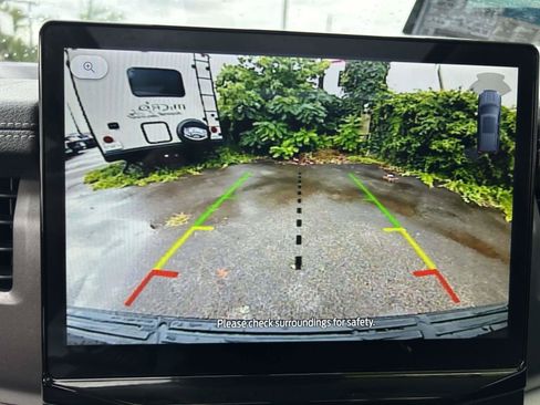 Used 2023 Ford Expedition XLT RWD image 25