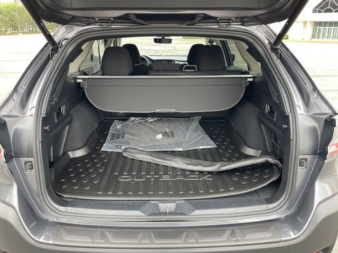Certified 2025 Subaru Outback Premium w/ Popular Package #1A AWD/4WD image 28