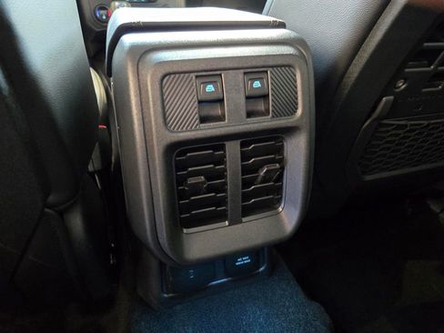 New 2026 Ford Bronco Badlands image 6