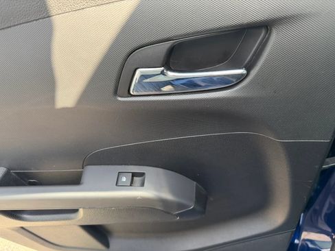 Used 2014 Chevrolet Sonic LT w/ Fun and Sun Package FWD image 19