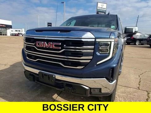 Certified 2022 GMC Sierra 1500 SLT image 3