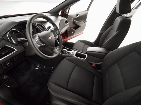 Used 2016 Chevrolet Cruze LT w/ Sun And Sound Package image 12