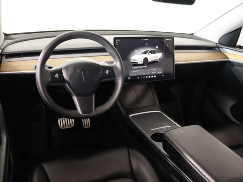 Used 2022 Tesla Model Y Performance AWD/4WD image 2