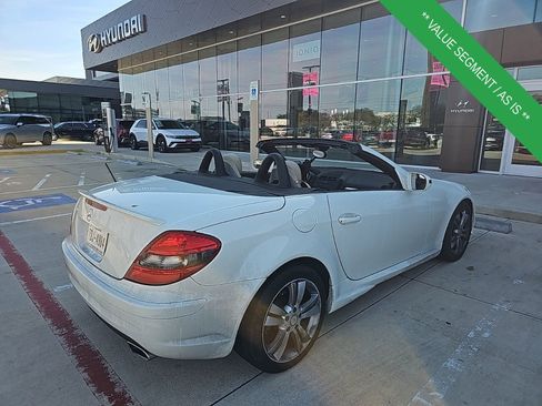 Used 2011 Mercedes-Benz SLK 300 image 7