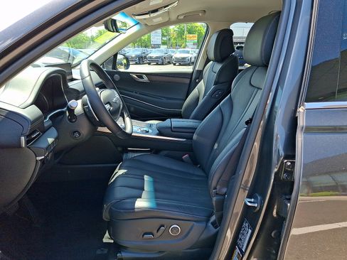 Used 2024 Genesis GV80 2.5T AWD/4WD image 13