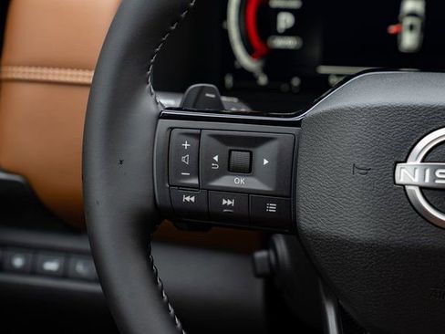 New 2026 Nissan Pathfinder Platinum image 16