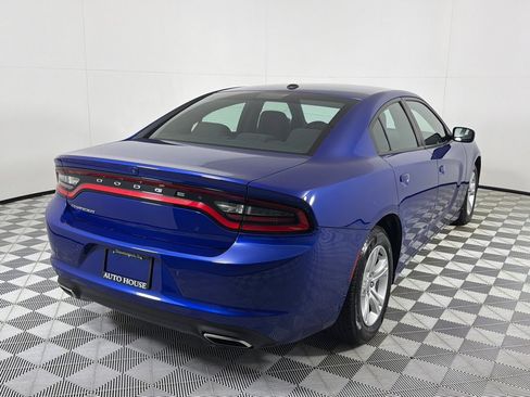 Used 2021 Dodge Charger SXT w/ Driver Convenience Group RWD image 5