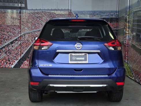 Used 2020 Nissan Rogue S image 7