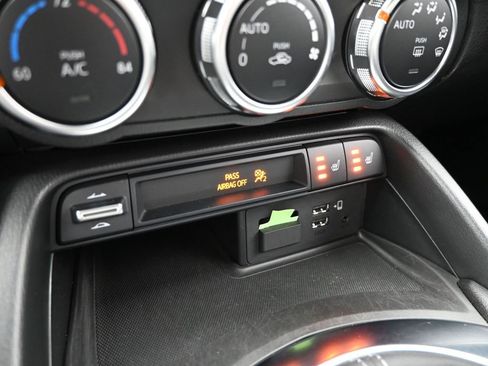 Used 2022 MAZDA MX-5 Miata RF Grand Touring image 23