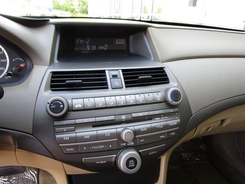 Used 2009 Honda Accord LX image 19