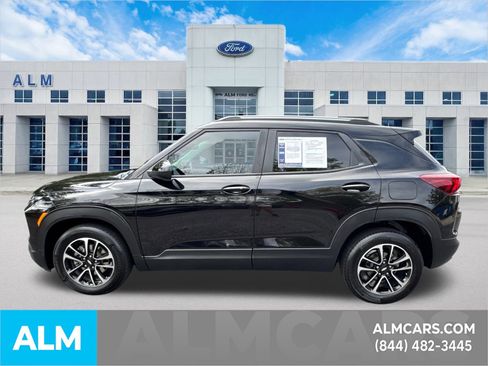 Used 2024 Chevrolet TrailBlazer LT w/ Driver Confidence Package image 10