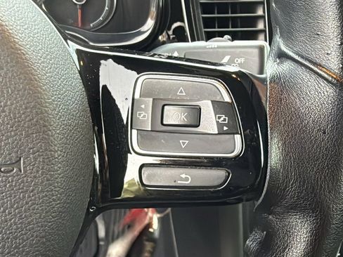 Used 2017 Volkswagen Beetle 1.8T S image 16