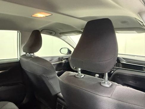 Used 2025 Toyota Camry LE image 30