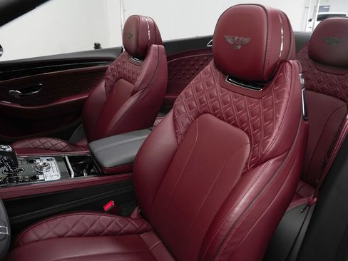Used 2021 Bentley Continental GT V8 AWD/4WD image 50