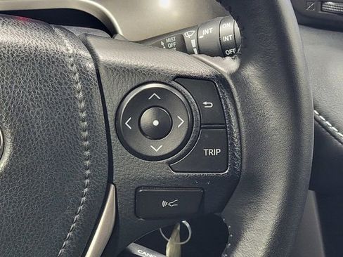 Used 2017 Toyota RAV4 XLE AWD/4WD image 28