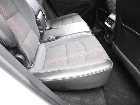 Used 2023 Chevrolet Equinox RS FWD image 36
