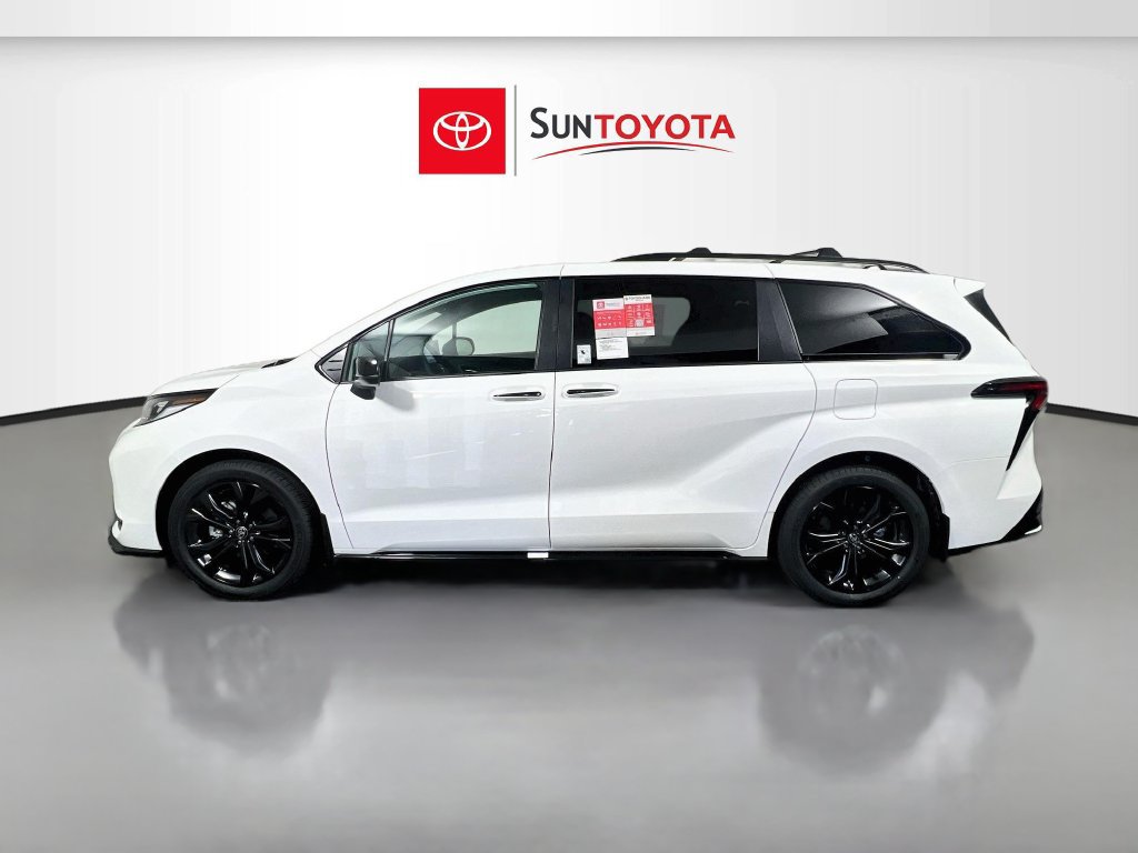 New 2026 Toyota Sienna XSE FWD image 7