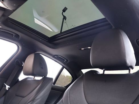 Used 2019 BMW 330i Sedan w/ Convenience Package image 18