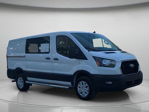 Used 2024 Ford Transit 250 Low Roof w/ Exterior Upgrade Package RWD image 38