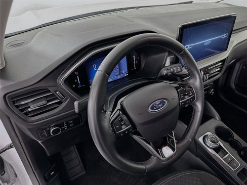 Used 2024 Ford Escape Active w/ Tech Pack #1 image 9