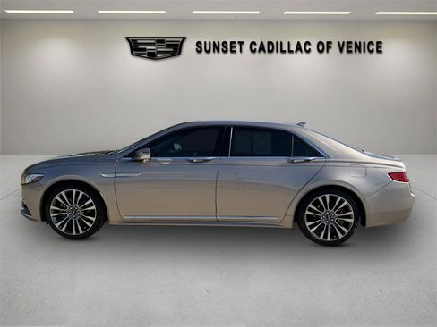 Used 2020 Lincoln Continental w/ Premium Package image 6