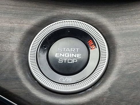 Used 2024 Jeep Grand Cherokee L Overland w/ Luxury Tech Group IV image 24