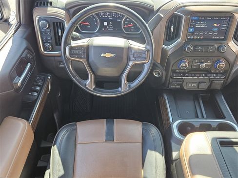 Used 2021 Chevrolet Silverado 1500 High Country w/ Safety Package II image 5