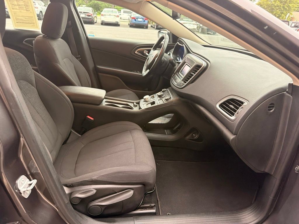 Used 2015 Chrysler 200 Limited w/ Convenience Group FWD image 16
