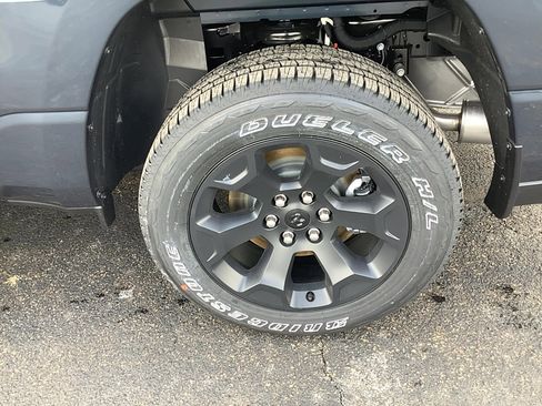 New 2026 RAM 1500 Express image 7