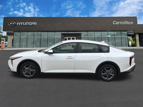 Used 2025 Kia K4 FWD image 8