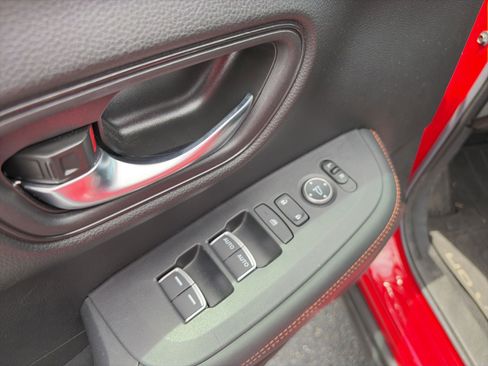 Used 2024 Honda HR-V Sport image 5