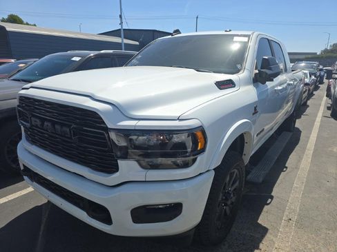 Used 2022 RAM 2500 Limited w/ Night Edition AWD/4WD image 5