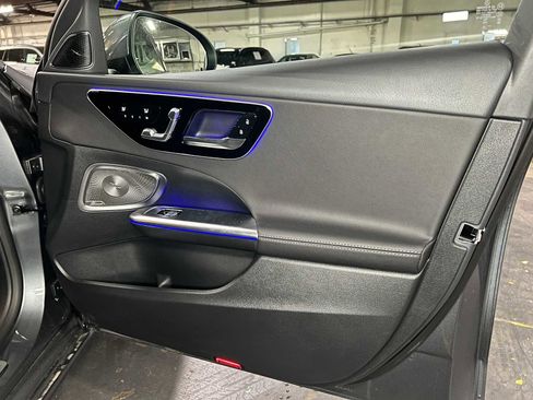 Used 2025 Mercedes-Benz C 300 4MATIC Sedan image 11