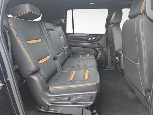 Used 2022 GMC Yukon XL AT4 w/ Technology Package AWD/4WD image 37