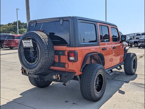 Used 2018 Jeep Wrangler Unlimited Sport S AWD/4WD image 7