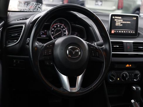Used 2015 MAZDA MAZDA3 i Touring image 8